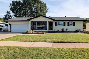 3119 Leslie Ln, Eau Claire, WI 54703 - Photo 1