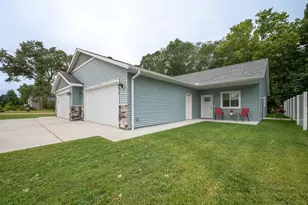 816 10th Street, Altoona, WI 54720 - Photo 3