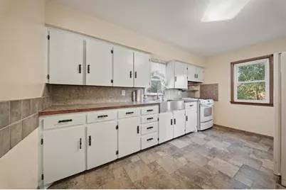 1132 Pershing Street, Eau Claire, WI 54703 - Photo 5