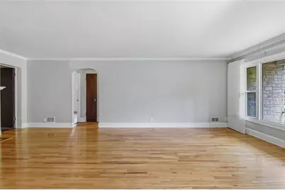 649 Putnam Drive, Eau Claire, WI 54701 - Photo 5