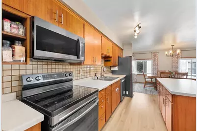 2810 Sherman Street, Eau Claire, WI 54701 - Photo 3