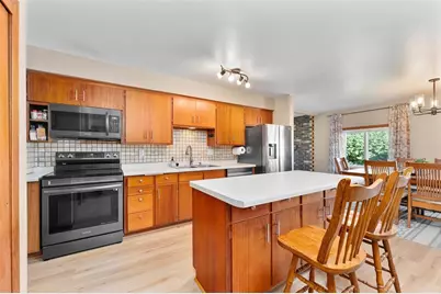 2810 Sherman Street, Eau Claire, WI 54701 - Photo 5