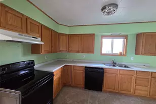 W5587 Davlin St, Sheldon, WI 54766 - Photo 11