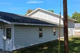 813 W Main St, Augusta, WI 54722 - Photo 3