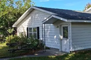 813 W Main St, Augusta, WI 54722 - Photo 5
