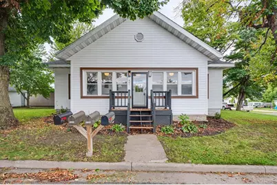 407 8th Avenue, Durand, WI 54736 - Photo 1