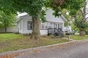407 8th Ave, Durand, WI 54736 - Photo 3