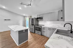 3019 Leslie Ln, Eau Claire, WI 54703 - Photo 13