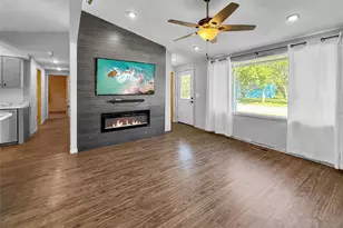 3019 Leslie Ln, Eau Claire, WI 54703 - Photo 5
