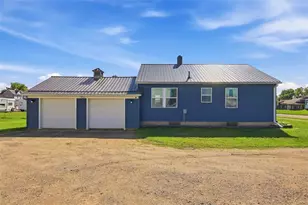 1616 Kranzfelder St, Bloomer, WI 54724 - Photo 3