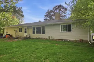 216 17th St, Menomonie, WI 54751 - Photo 3