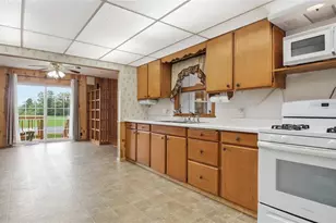 529 W Maple St, Stanley, WI 54768 - Photo 5