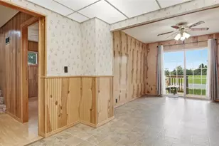 529 W Maple St, Stanley, WI 54768 - Photo 9