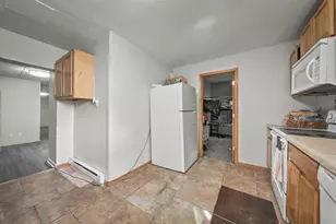 317 Earl St, Eau Claire, WI 54703 - Photo 11