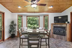 3920 Woodcrest Ct, Eau Claire, WI 54701 - Photo 17