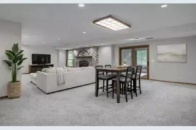 3920 Woodcrest Court, Eau Claire, WI 54701 - Photo 37