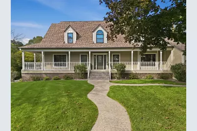 3920 Woodcrest Court, Eau Claire, WI 54701 - Photo 3