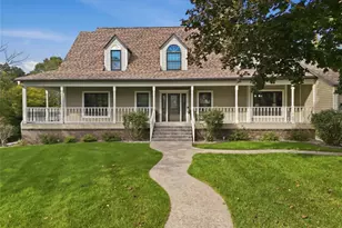 3920 Woodcrest Ct, Eau Claire, WI 54701 - Photo 3
