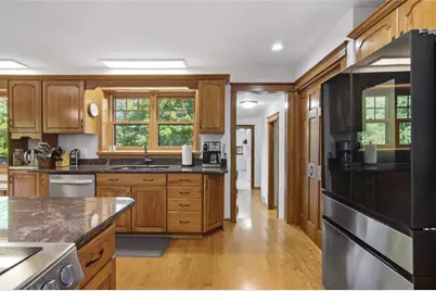 3920 Woodcrest Court, Eau Claire, WI 54701 - Photo 15