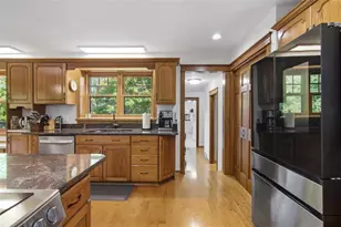 3920 Woodcrest Ct, Eau Claire, WI 54701 - Photo 15