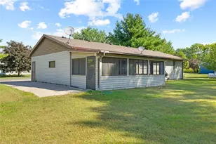 41 W 18th St, Buffalo City, WI 54622 - Photo 5