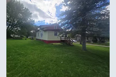 307 E Begley Street, Greenwood, WI 54437 - Photo 5