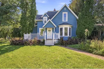 525 Summit Avenue, Eau Claire, WI 54701 - Photo 1