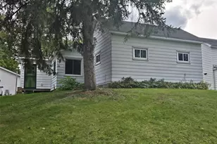105 E Walnut St, Chippewa Falls, WI 54729 - Photo 27