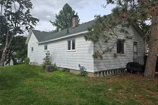 105 E Walnut St, Chippewa Falls, WI 54729 - Photo 5