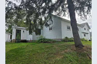 105 E Walnut Street, Chippewa Falls, WI 54729 - Photo 1