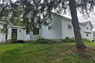 105 E Walnut St, Chippewa Falls, WI 54729 - Photo 1