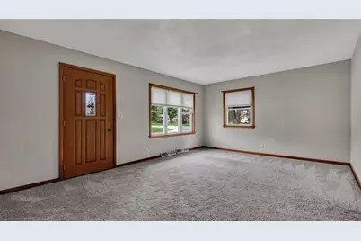 126 S Park Road, Blair, WI 54616 - Photo 5