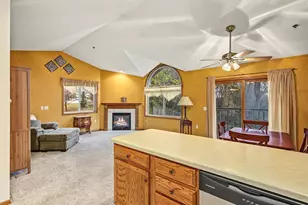 5328 Prill Rd, Eau Claire, WI 54701 - Photo 9