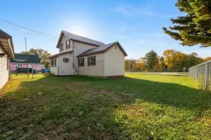 1037 E La Salle Ave, Barron, WI 54812 - Photo 15