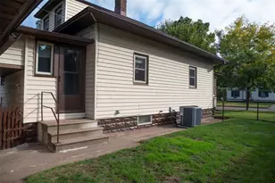 2428 4th St, Eau Claire, WI 54703 - Photo 37
