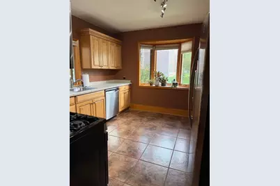 932 Sawyer Street, Oshkosh, WI 65250 - Photo 7