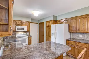 2028 Cornell St, Eau Claire, WI 54703 - Photo 7