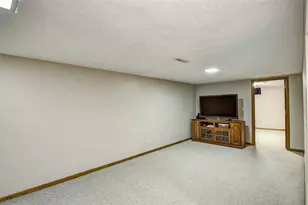 2028 Cornell St, Eau Claire, WI 54703 - Photo 25