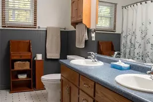 1800 White Oak Dr, Eau Claire, WI 54703 - Photo 23