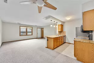 3319 Garner St, Eau Claire, WI 54701 - Photo 9