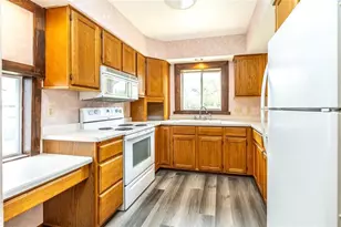 617 Main St, Black River Falls, WI 54615 - Photo 3