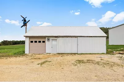 776 S Center Creek Road, Nelson, WI 54756 - Photo 5