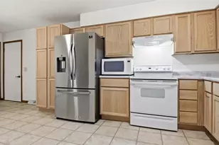1504 Folsom St, Eau Claire, WI 54703 - Photo 3