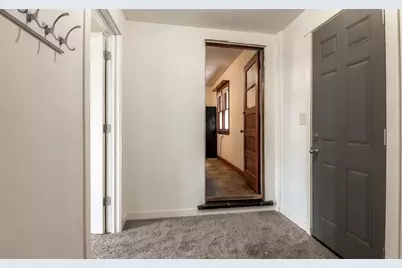 237 10th Avenue, Eau Claire, WI 54703 - Photo 5