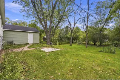 2445 Harrision Street, Eau Claire, WI 54703 - Photo 11