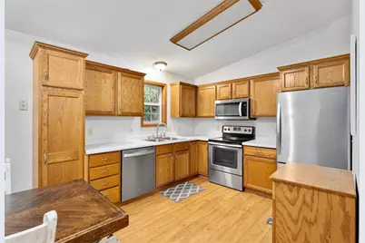 2704 Hemlock Lane, Eau Claire, WI 54703 - Photo 9