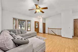 2704 Hemlock Ln, Eau Claire, WI 54703 - Photo 5
