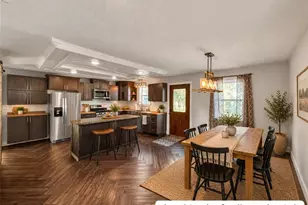 1102 Newman St, Bloomer, WI 54724 - Photo 7