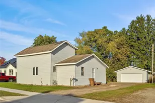 1102 Newman St, Bloomer, WI 54724 - Photo 3