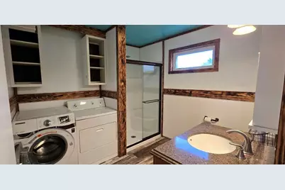 15 E John Street, Rice Lake, WI 54868 - Photo 9